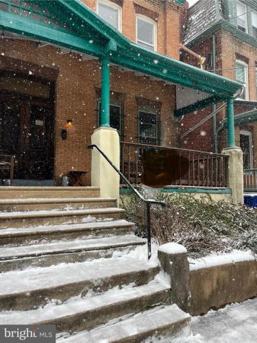 Photo of 1013 S Farragut Terrace, Philadelphia PA