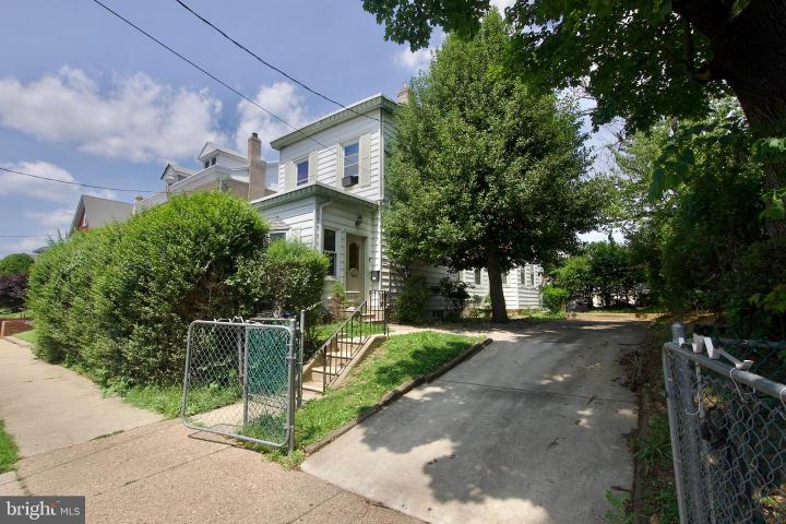Photo of 4425 E Howell Street, Philadelphia PA