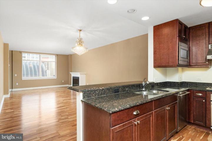 Photo of 440 S Broad Street 1003, Philadelphia PA