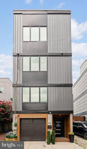 Photo of 848 N Leithgow Street, Philadelphia PA