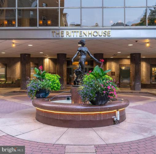 Photo of 202 W Rittenhouse Square 1108