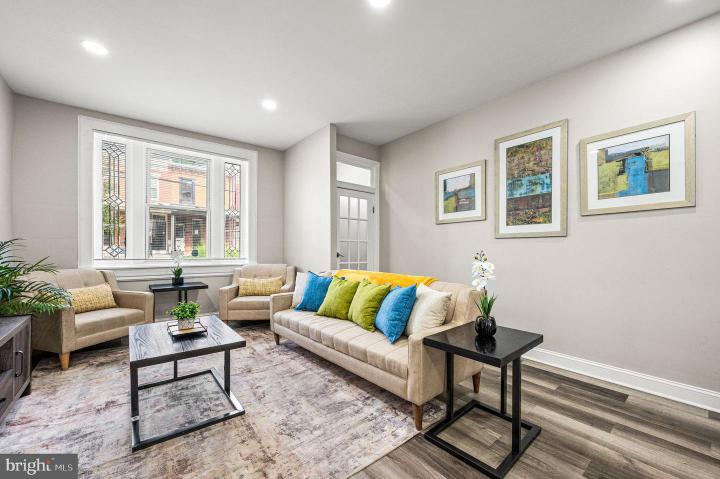 Photo of 930 N 30th Street, Philadelphia PA