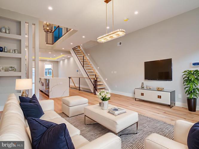 Photo of 1019 E Palmer Street, Philadelphia PA