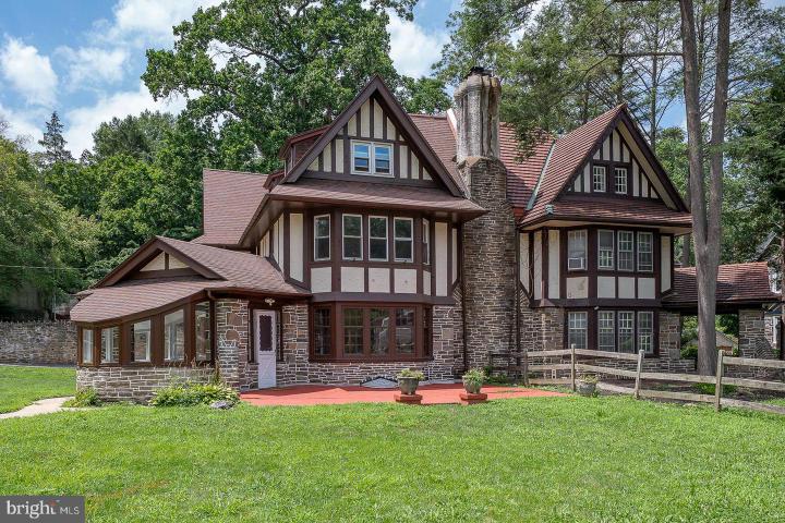 Photo of 6640 Lincoln Drive, Philadelphia PA