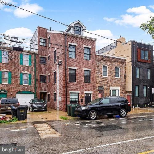 Photo of 1014 E Moyamensing Avenue