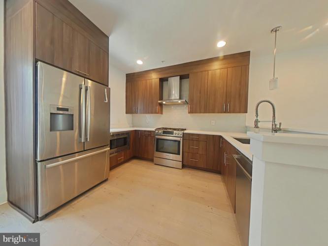 Photo of 702 N Front Street 2, Philadelphia PA