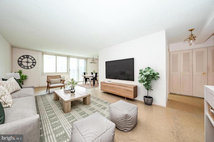 Photo of 1919 Chestnut Street 2819, Philadelphia PA