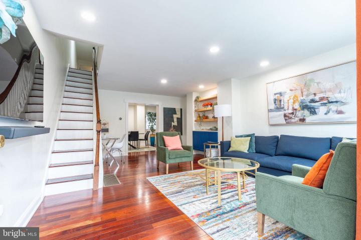 Photo of 2528 Carpenter Street, Philadelphia PA