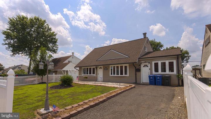 Photo of 2824 Woodhaven Road, Philadelphia PA