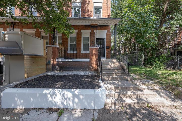 Photo of 2211 W Estaugh Street, Philadelphia PA
