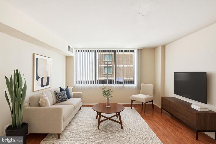 Photo of 1420 Locust Street 28h