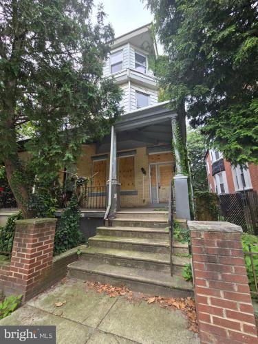 Photo of 828 S 49th Street, Philadelphia PA