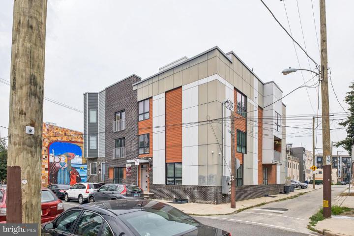 Photo of 922 N 17th Street, Philadelphia PA