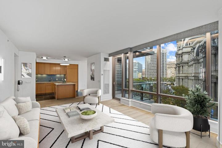 Photo of 1414 S Penn Square 5b, Philadelphia PA