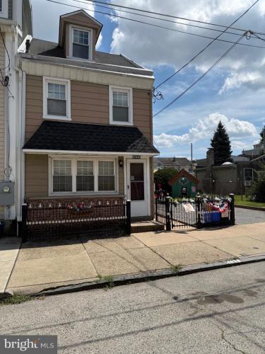 Photo of 4631 Salmon Street, Philadelphia PA