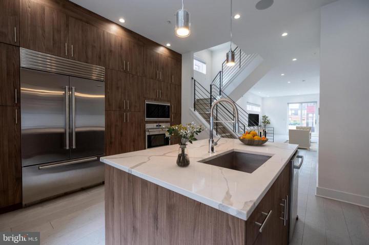 Photo of 106 Sansom Street