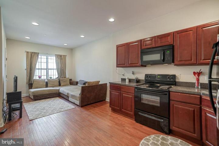 Photo of 2044 N 18th Street, Philadelphia PA