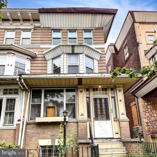 Photo of 4906 Walnut Street, Philadelphia PA