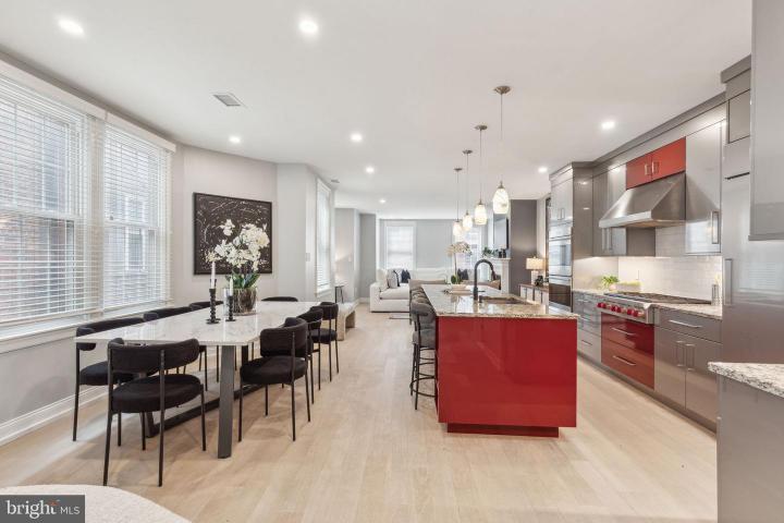 Photo of 910 Spruce Street 10, Philadelphia PA