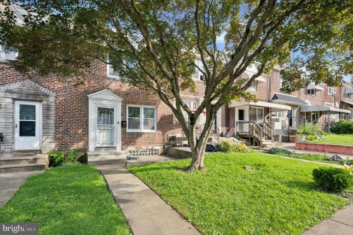 Photo of 5815 Newtown Avenue, Philadelphia PA