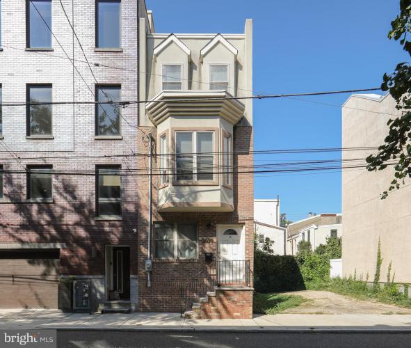 Photo of 1030 N Leithgow Street, Philadelphia PA