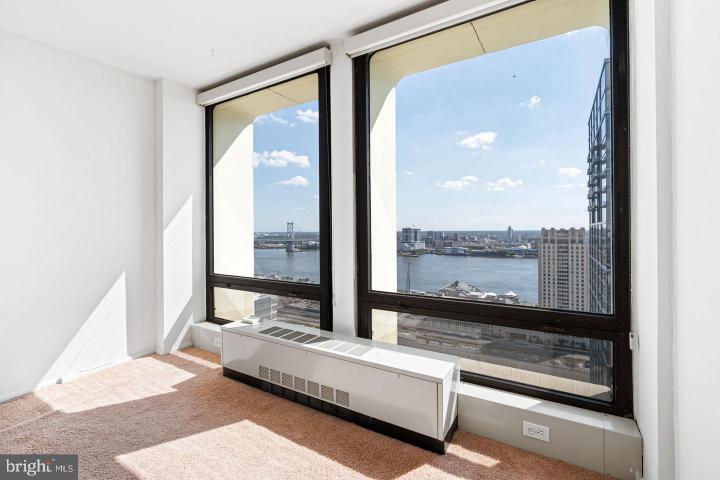 Photo of 200 Locust Street 27fn, Philadelphia PA