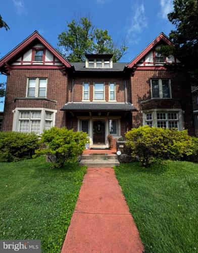 Photo of 725 E Vernon Road, Philadelphia PA
