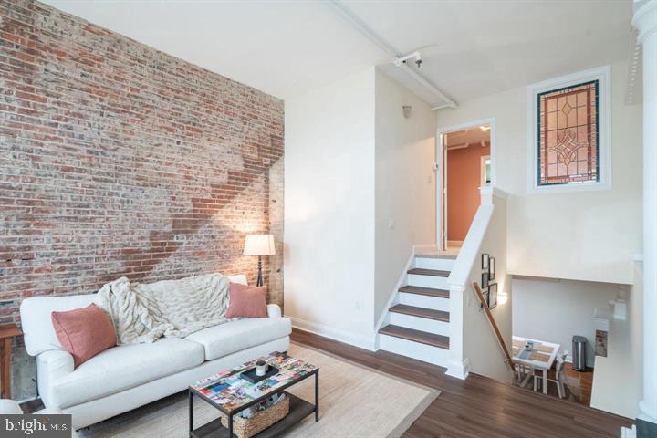 Photo of 50 N Front Street 101