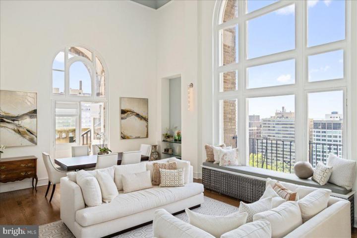 Photo of 1901 Walnut Street 19d3820d