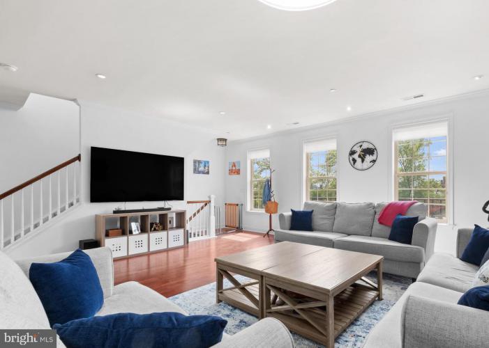 Photo of 303 Surgeon Generals Court