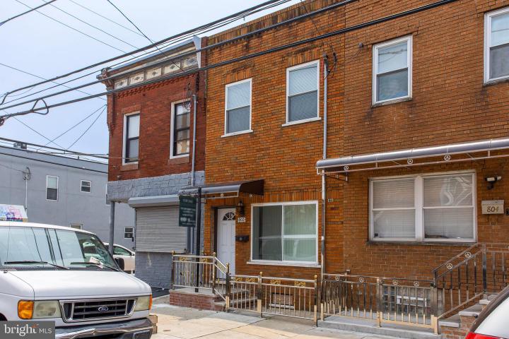 Photo of 802 W Ritner Street, Philadelphia PA