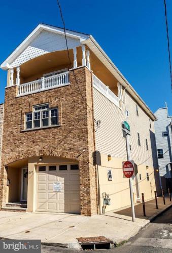 Photo of 207 Moore Street, Philadelphia PA