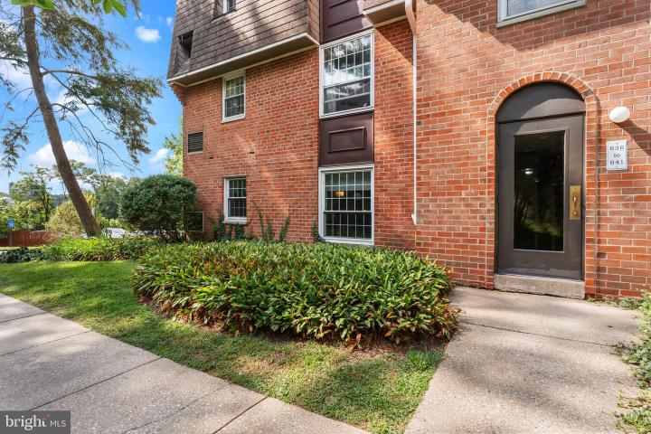 Photo of 4000 Gypsy Lane 637