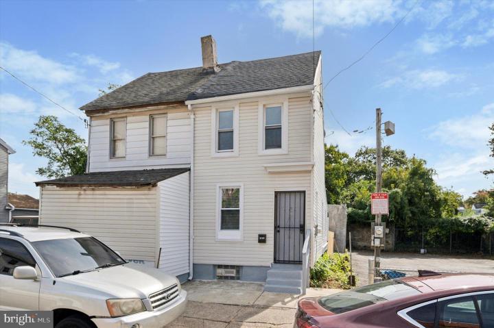Photo of 182 E Sharpnack Street, Philadelphia PA