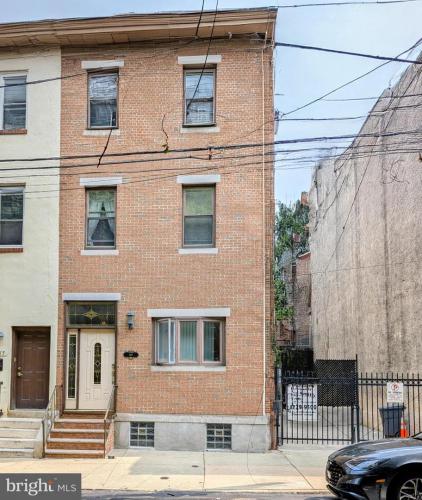 Photo of 1613 N 18th Street, Philadelphia PA
