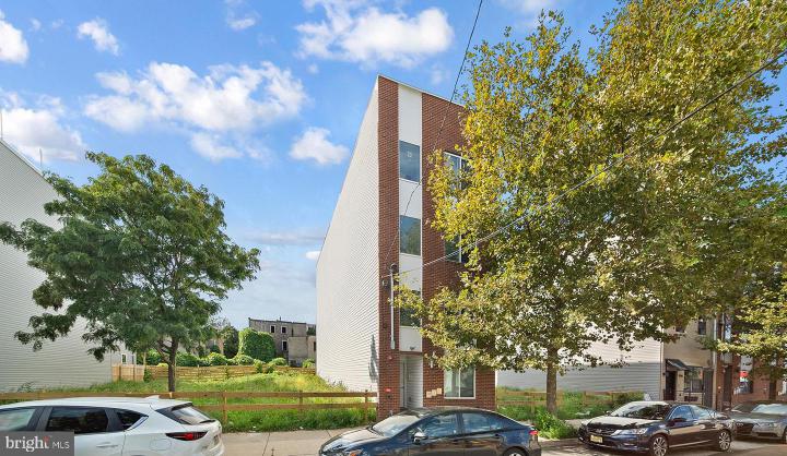 Photo of 1950 N 6th Street 2