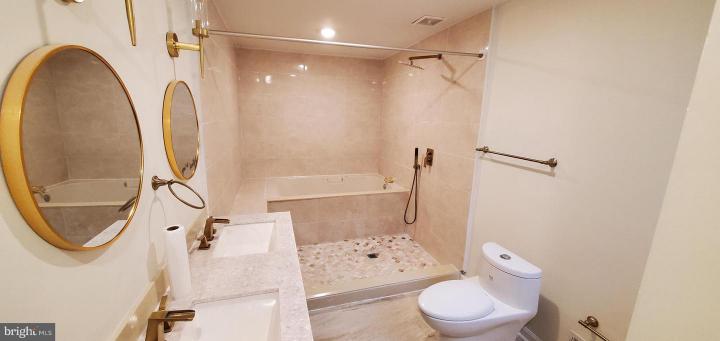 Photo of 1332 W Silver Street, Philadelphia PA