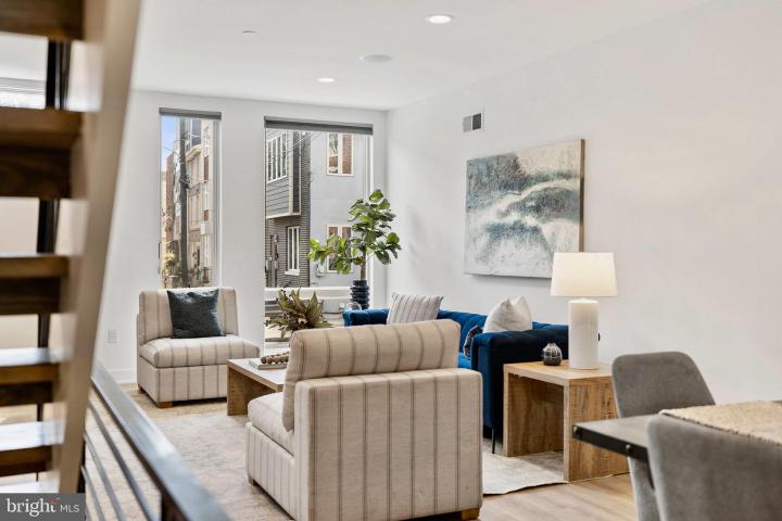 Photo of 441 E Wildey Street, Philadelphia PA
