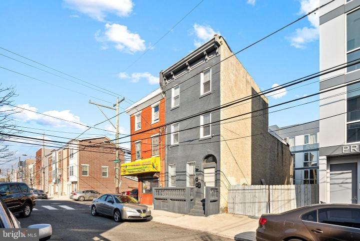 Photo of 1447 N Franklin Street, Philadelphia PA