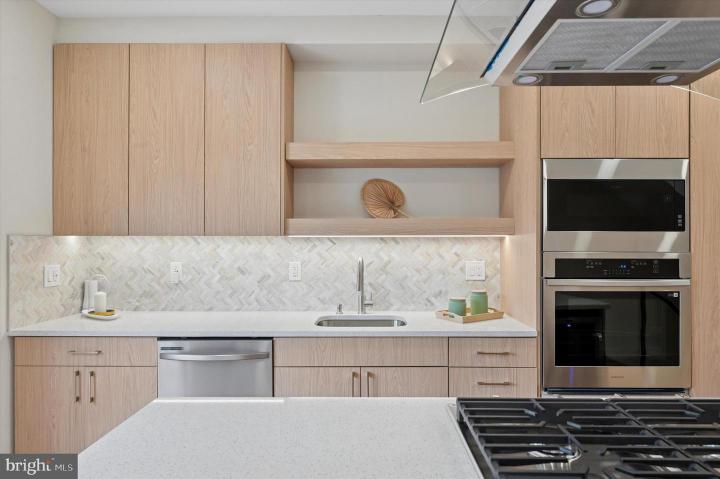 Photo of 2439 E Huntingdon Street, Philadelphia PA