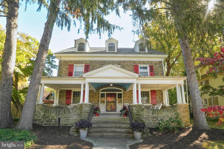 Photo of 100 W Phil Ellena Street