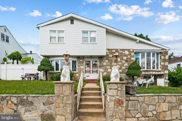 Photo of 9812 Ferndale Street