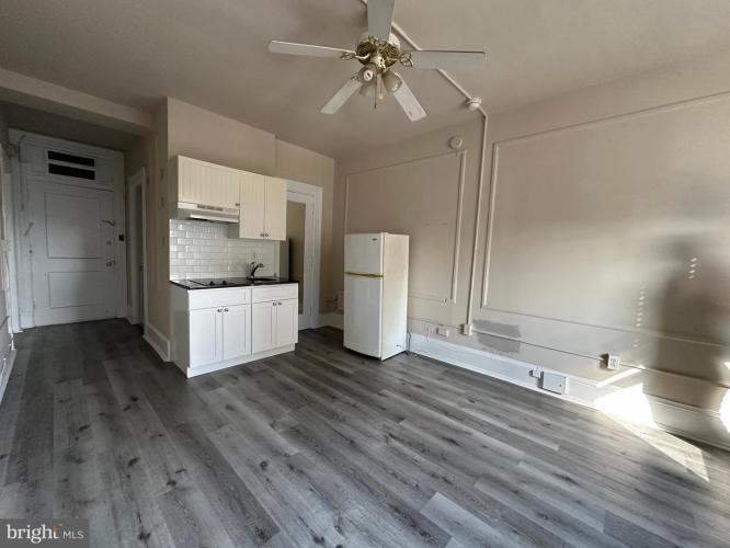 Photo of 1324 Locust Street 1422, Philadelphia PA