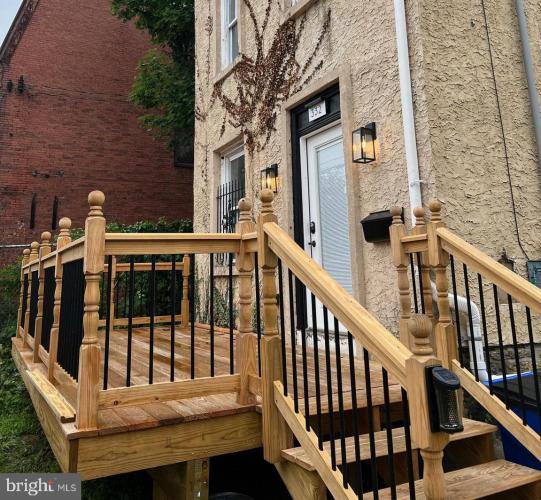 Photo of 332 W Queen Lane, Philadelphia PA