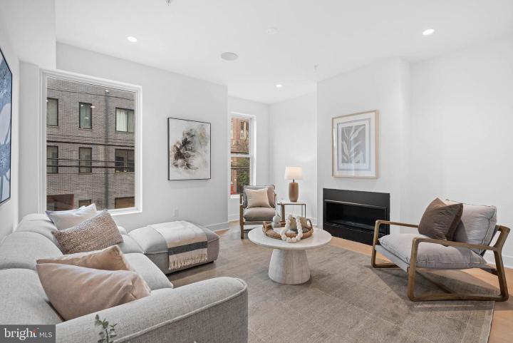 Photo of 650 Fairmount Avenue J2, Philadelphia PA