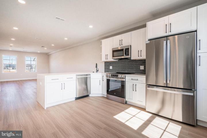 Photo of 4070 Conshohocken Avenue B, Philadelphia PA