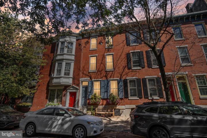 Photo of 2215 Pine Street, Philadelphia PA