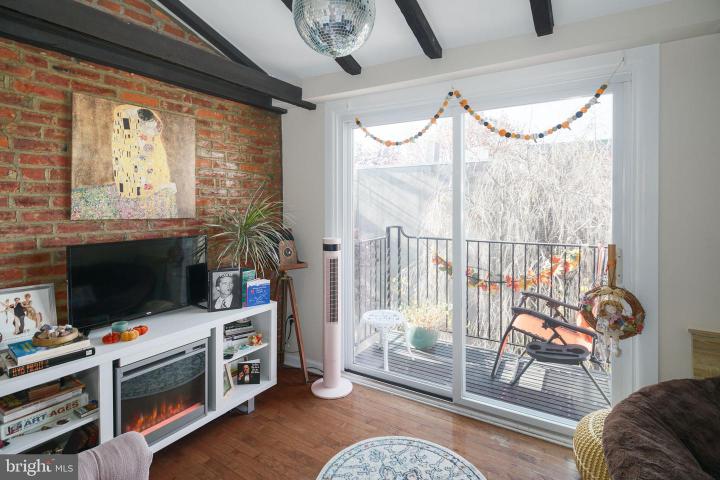 Photo of 124 Catharine Street B, Philadelphia PA