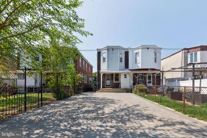 Photo of 1821 W Porter Street, Philadelphia PA