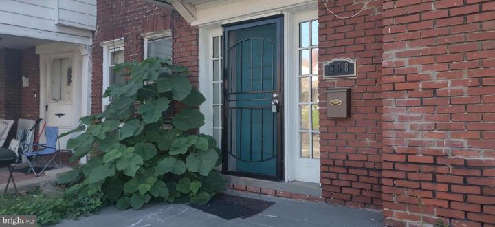 Photo of 358 E Upsal Street